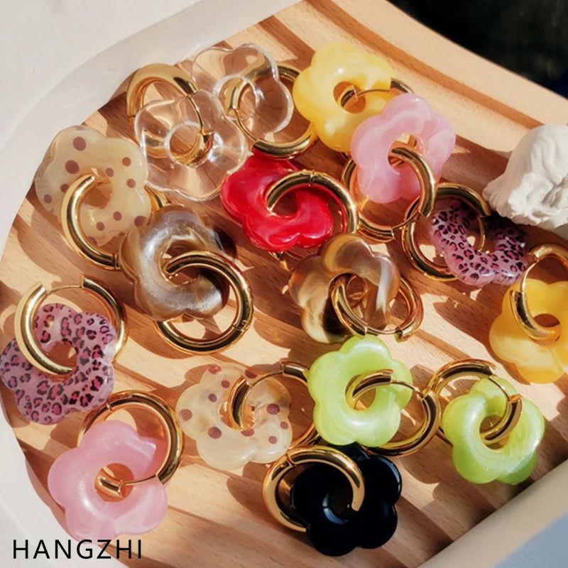 HANGZHI New Acrylic Resin Color Flower Gold Color Stainless Steel Circle Hoop Earrings Fashion Party Jewelry for Women Lady 2021