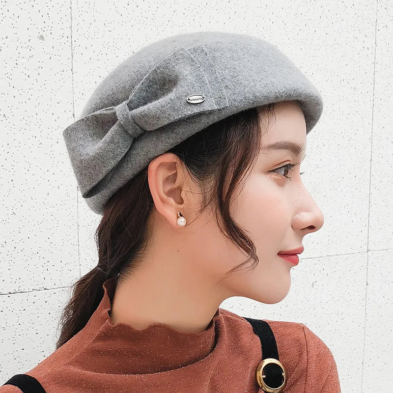 Lady Fedoras Wool Hat Fall Winter Wool Fashion Berets Ladies Casual Hats England Joker Elegant Painter Cap Stewardess Hat B8968