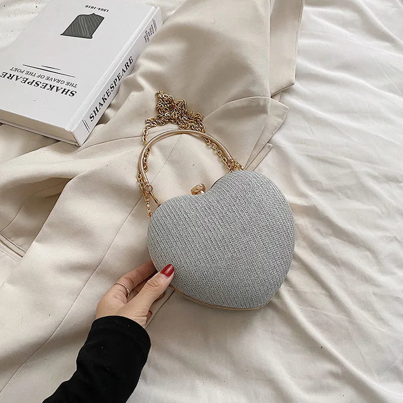 Evening Clutch Bag Women Bag Shiny Handbag Heart Shape Metal Clutches Bag Fashion Chain Shoulder Crossbody Bag Luxury Lady Purse