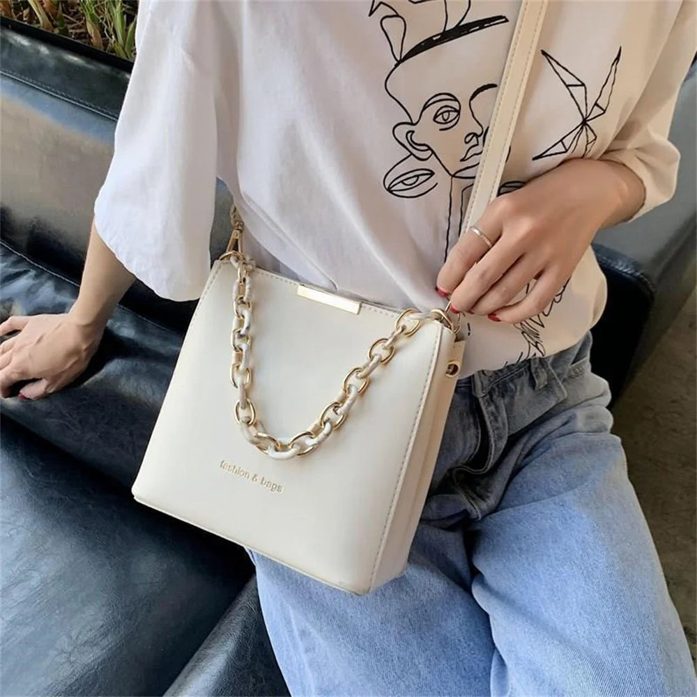 Leisure White Bucket Luxury Handbag for Women Fashion Chain Bag Versatile Crossbody Shoulder Bags Ladies Small Square Bag Totes