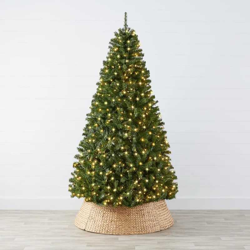 7.5ft Pre-Lit Spruce Artificial Holiday Christmas Tree for Home, Party Decoration w/ 550 Incandescent Lights, 1346 Branch Tips