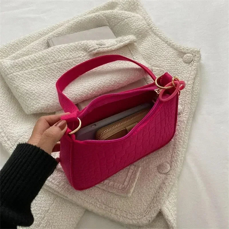 New Lady Felt Armpit Design Luxury Tote Released Fashion Ladies Handbag Under Crescent Small Square Bag Fashion Messenger Bag