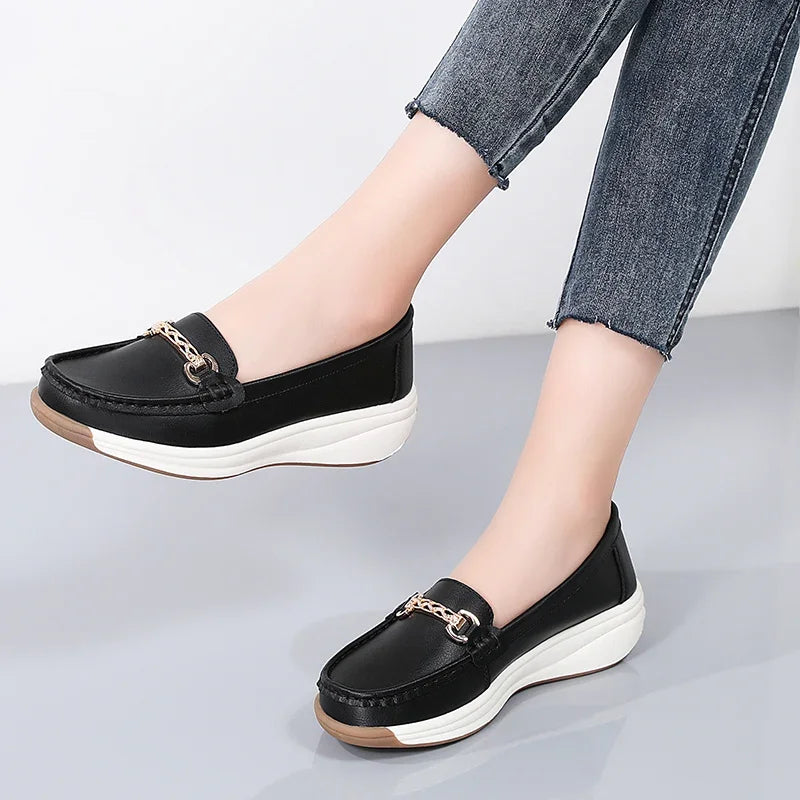 Spilt Leather Women Casual Shoes Designer Flat Platform Loafers for Women Wedge Sneakers Slip on Ladies Moccasins Zapatos Mujer