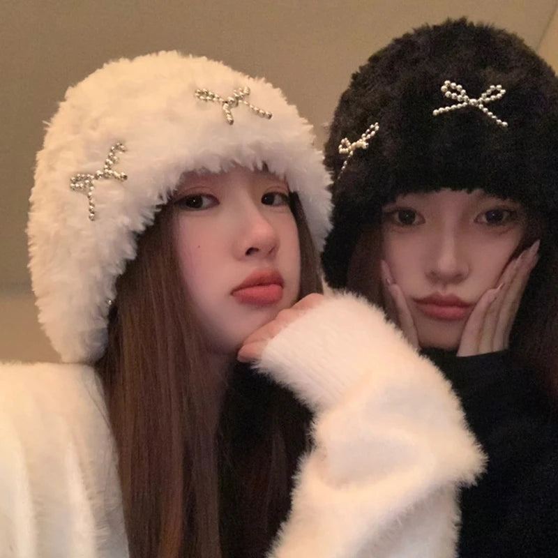 Women Girl Slouchy Beanie with Metal Bowknot Decals Adult Teen Winter Plush Thicken Windproof Hat Cold Weather Skiing Riding Cap
