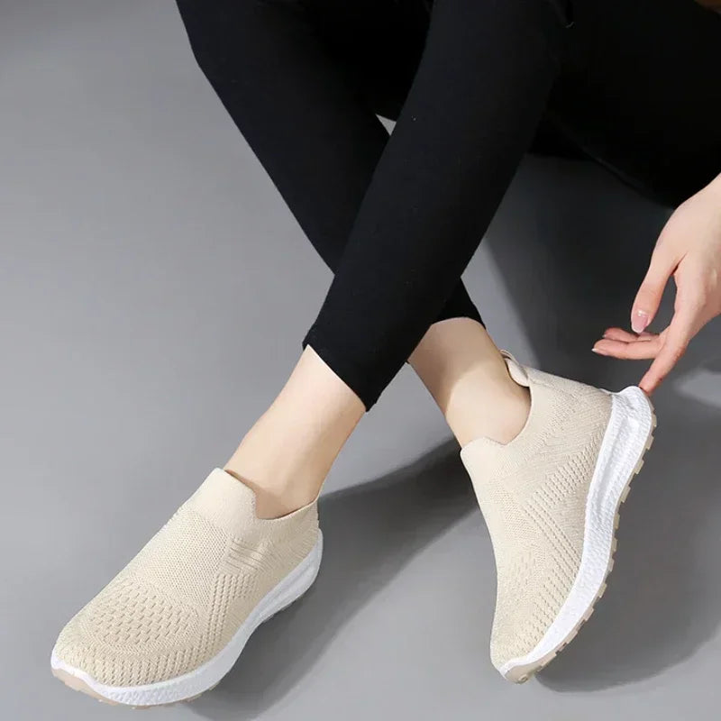 Women's Casual Vulcanized Shoes Fashion Mesh Elastic Knitted Sneakers Women Flat Ladies Slip on Female Footwear Feminino Zapatos