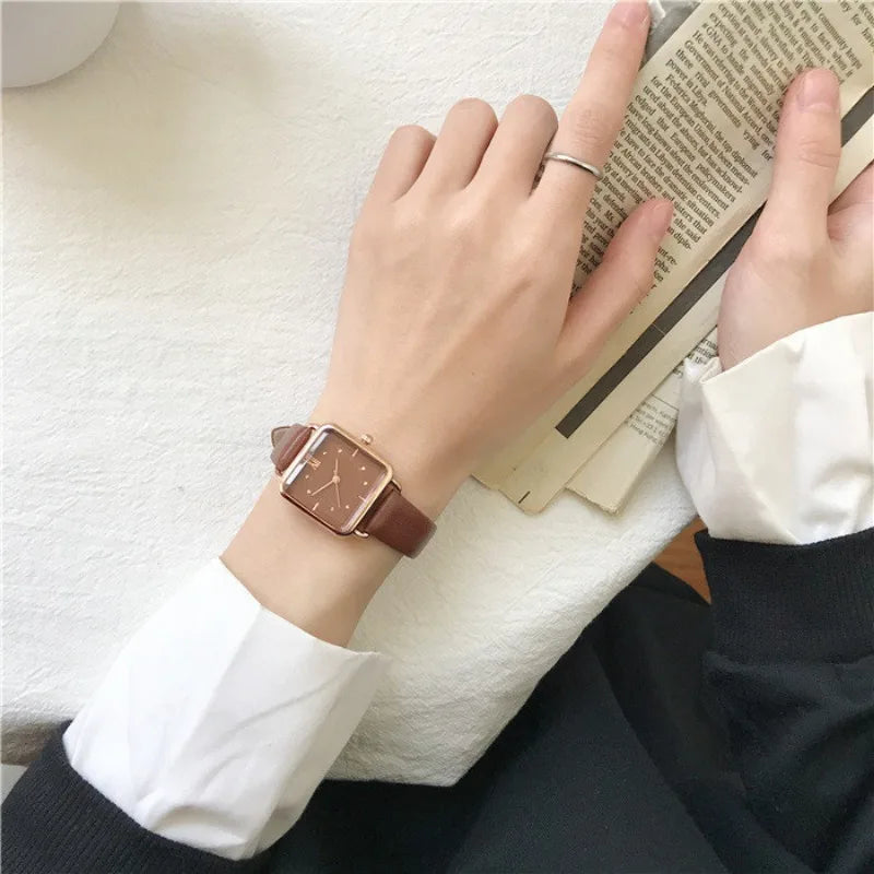 Watch Women Leather Strap Sports Watch Fashion Casual Ladies Simple Temperament Bracelet Watch for Female Clock Reloj Para Mujer